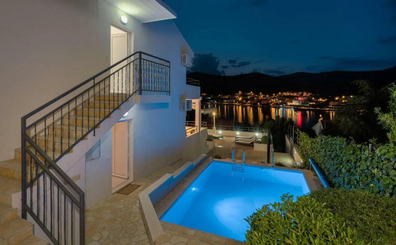Villa Silvio Seget Vranjica Holiday home
